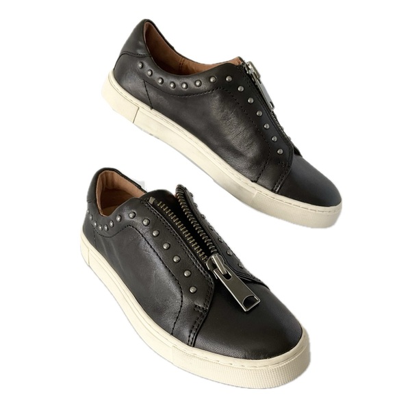 Frye & Co Women Black Leather Studded Victoria Zip Sneaker NIB - Picture 3 of 14